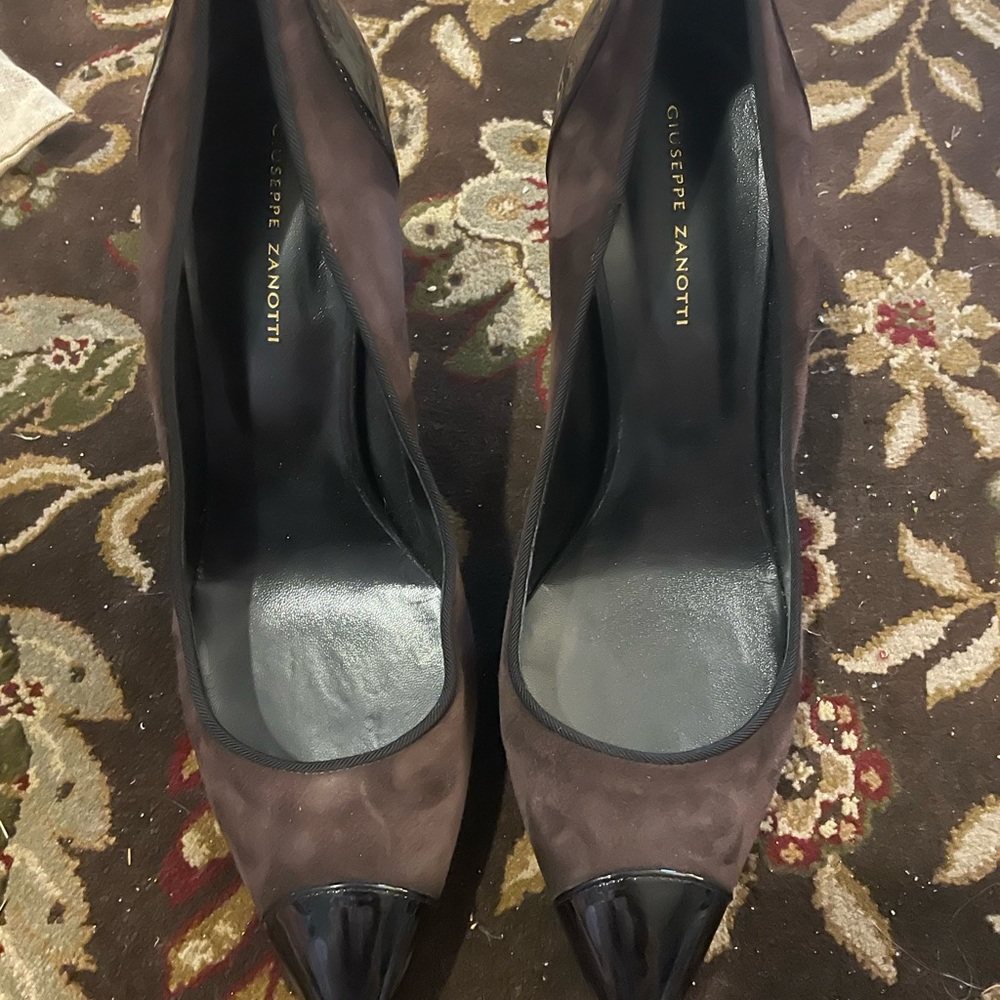 Brown suede  Giuseppe Zanotti heels Slightly worn still great condition! No box